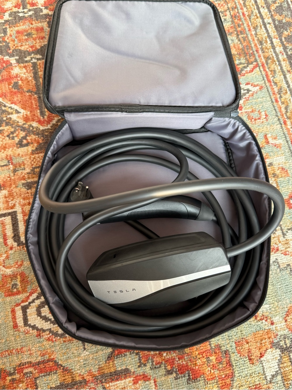 Tesla Mobile Connector Gen 2 
EV Charger